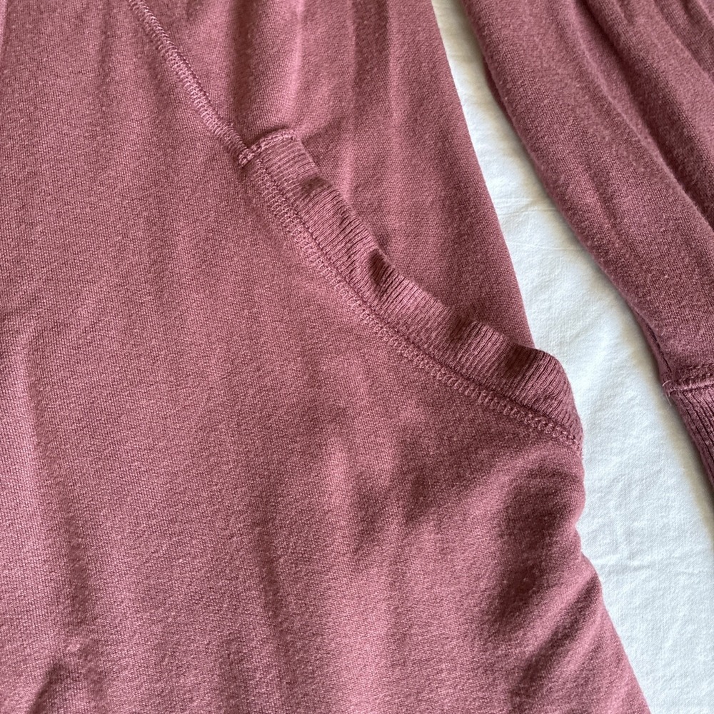 Athleta Pranayama Restore Wrap Cardigan‎ Thumbholes Pockets Victorian Berry M - Picture 5 of 11